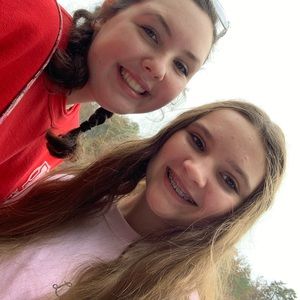 Meet your Posher, Ella